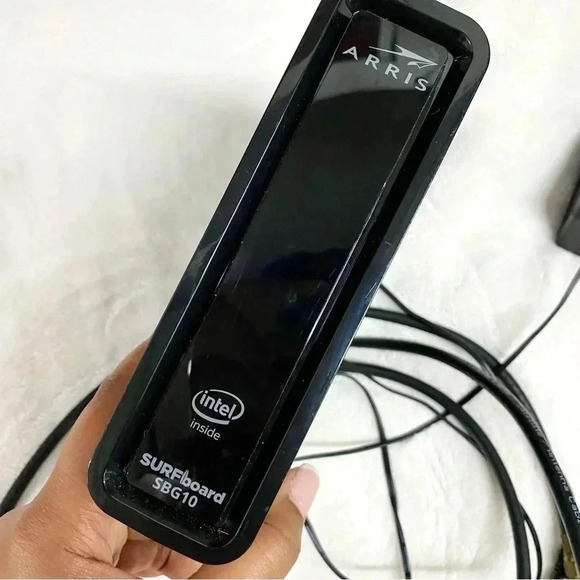 ARRIS SURFboard Cable Modem & Wi-Fi Router​ - Picture 6 of 6